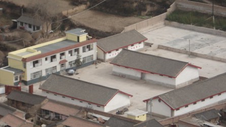 以“团结、创新、拼搏、求实”为企业发展战略，严格按照现代企业制度和法人治理结构的要求，认真建立和推行企业创新机制、激励机制和制约机制，充分发挥子公司的职能优势，秉承“产、供、销一条龙，农、工、贸一体化”经营策略，